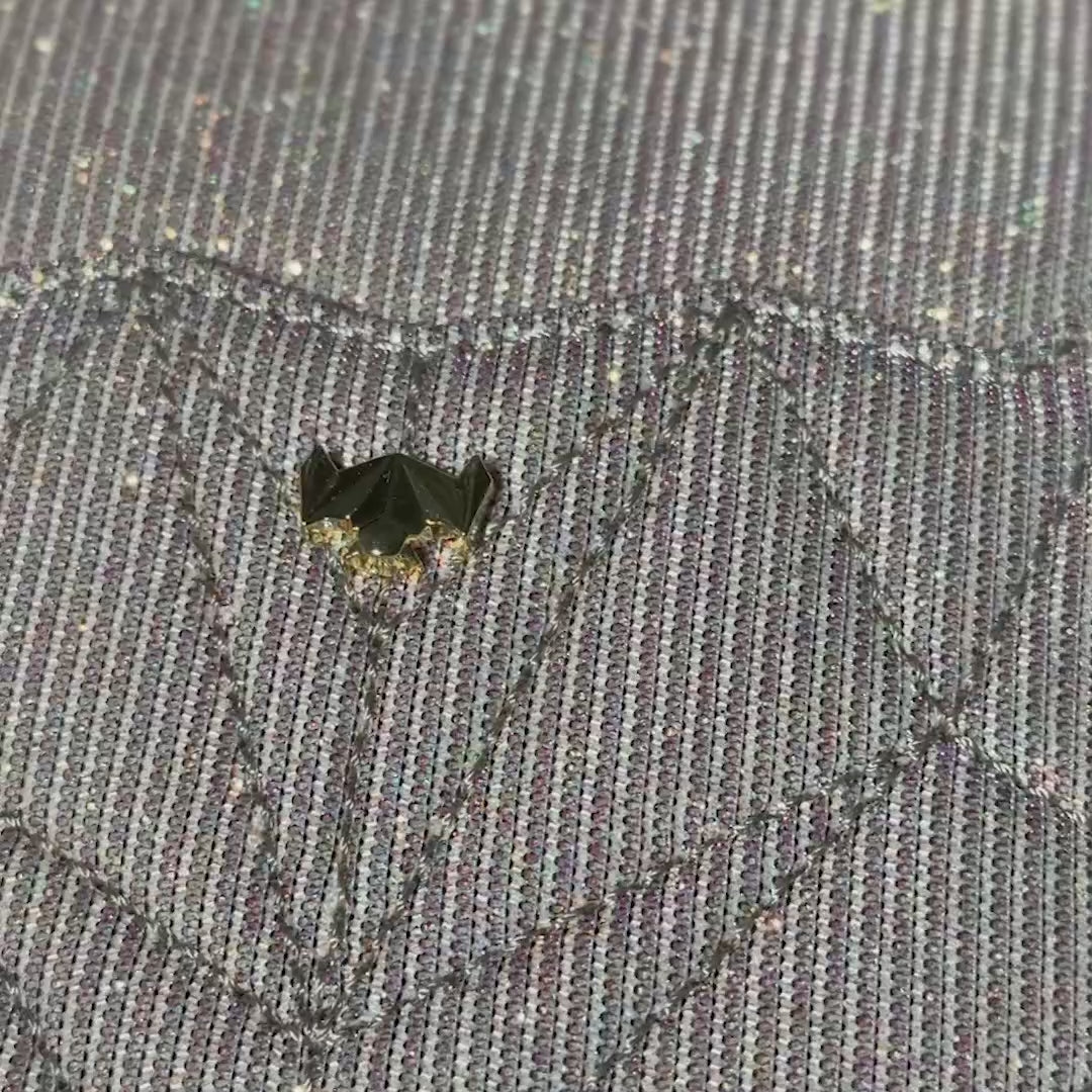 [zoom]